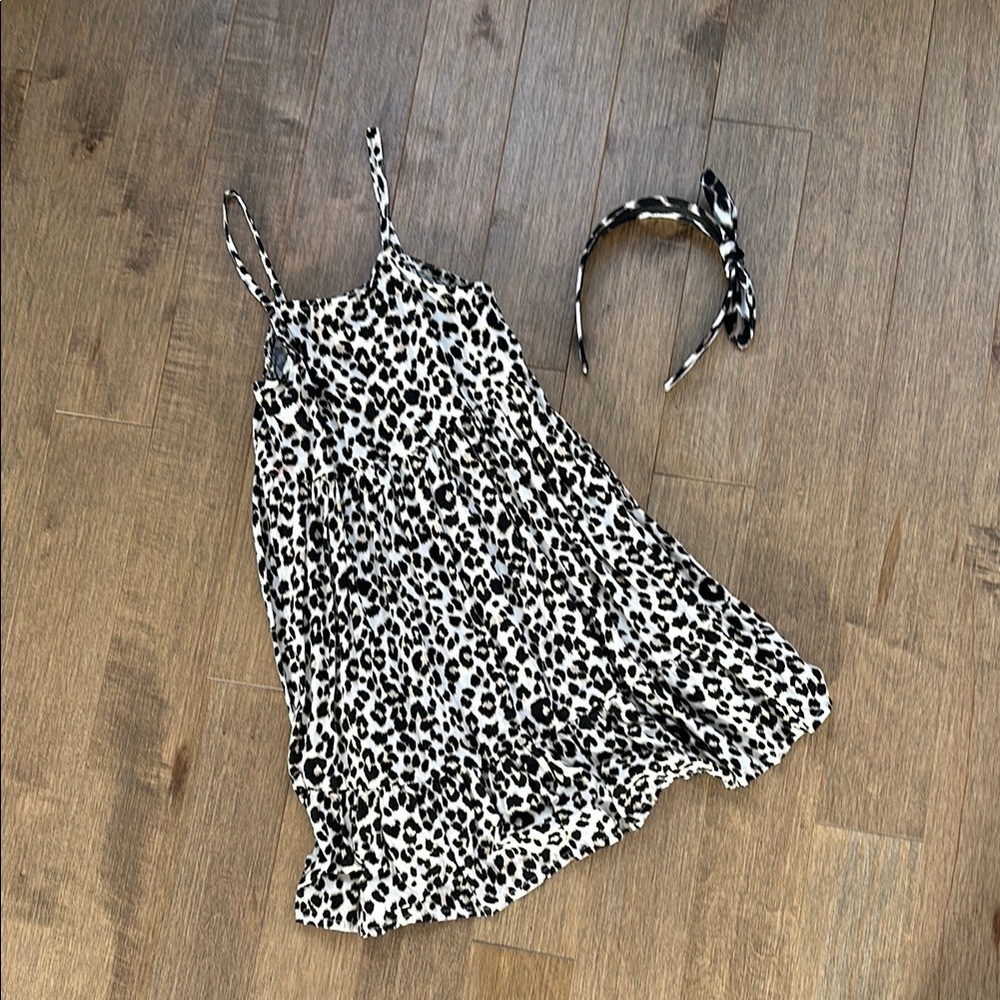 Chic Leopard Print Dress with Matching Headband